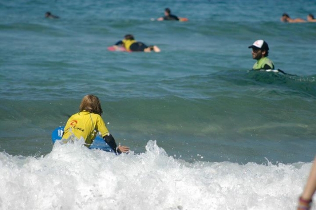 cogiendo l as primeras olas